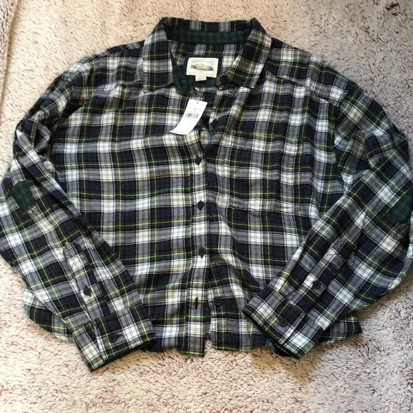 American Eagle Outfitters Flannel NWT - Picture 1 of 4